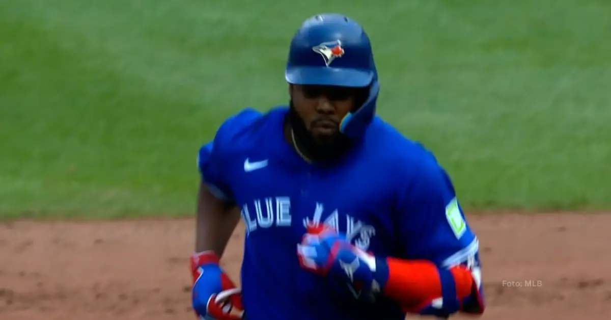 Vladimir Guerrero Jr. corriendo con Toronto Blue Jays