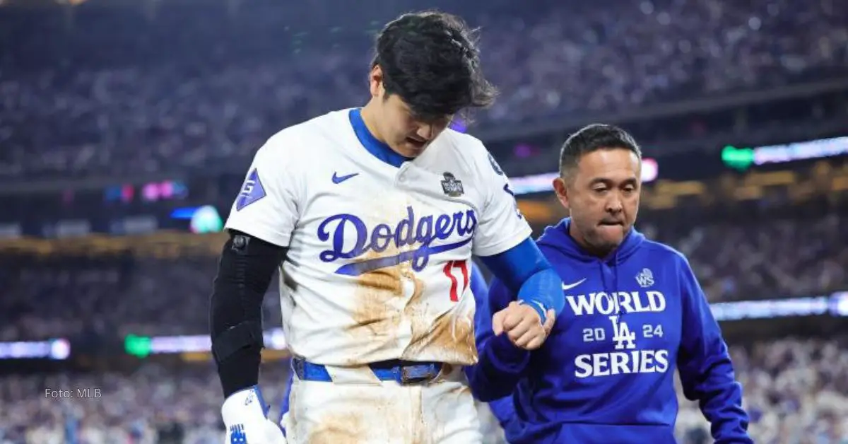 Shohei Ohtani saliendo lesionado del Dodger Stadium